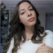 Neolaureata impartisce lezioni di inglese a studenti dalle medie alle superiori (senza distinzione tra istituti o licei)